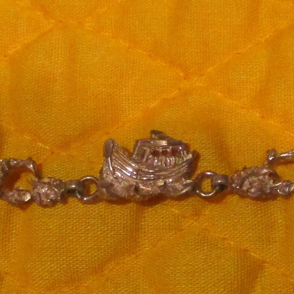 Vintage Silvertone Noah's Ark and Animals Bracelet